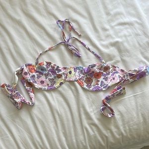 Frankie’s Bikinis Cielo Bikini Top Floral